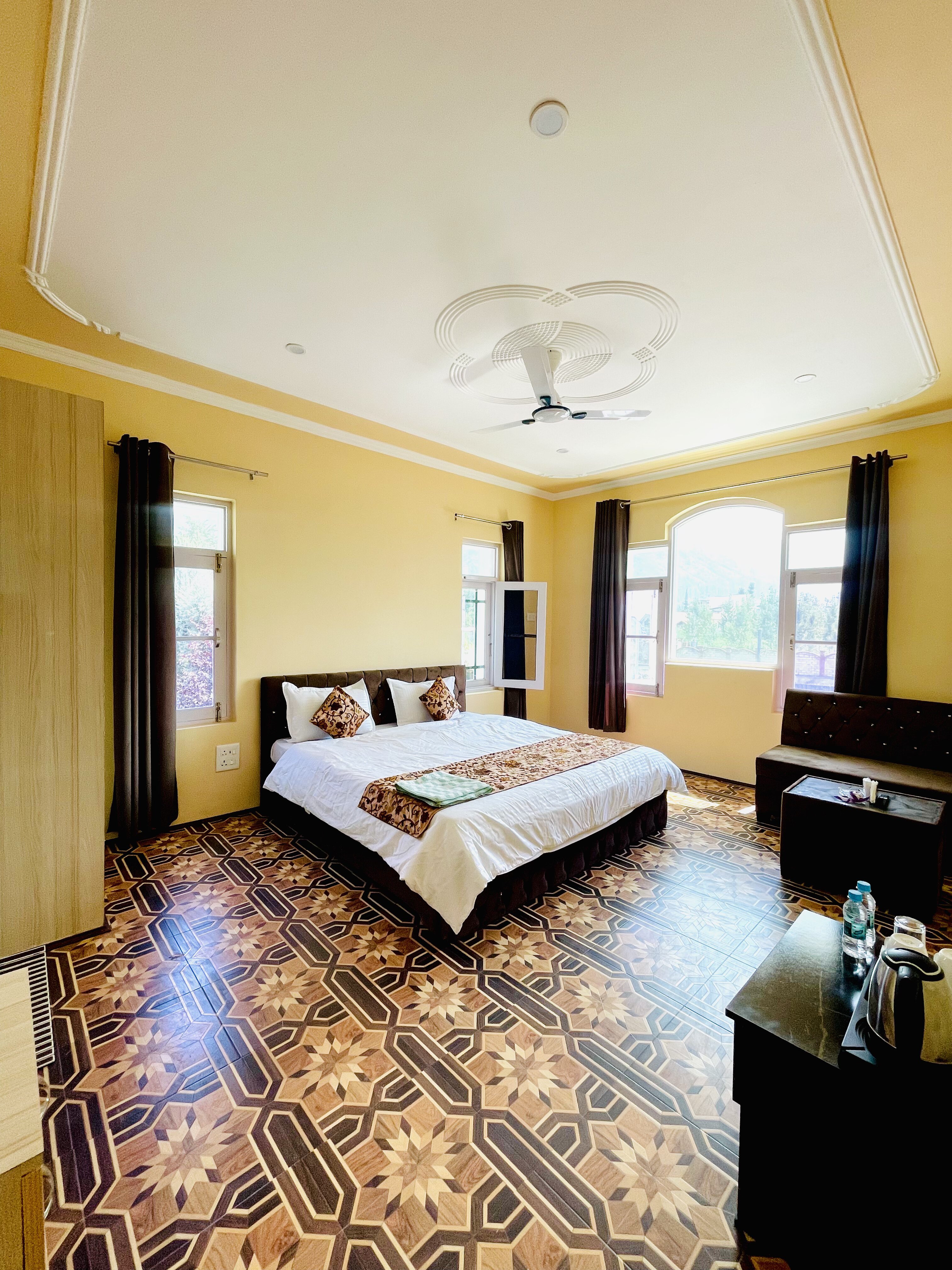 Deluxe Room at Mountain Muse